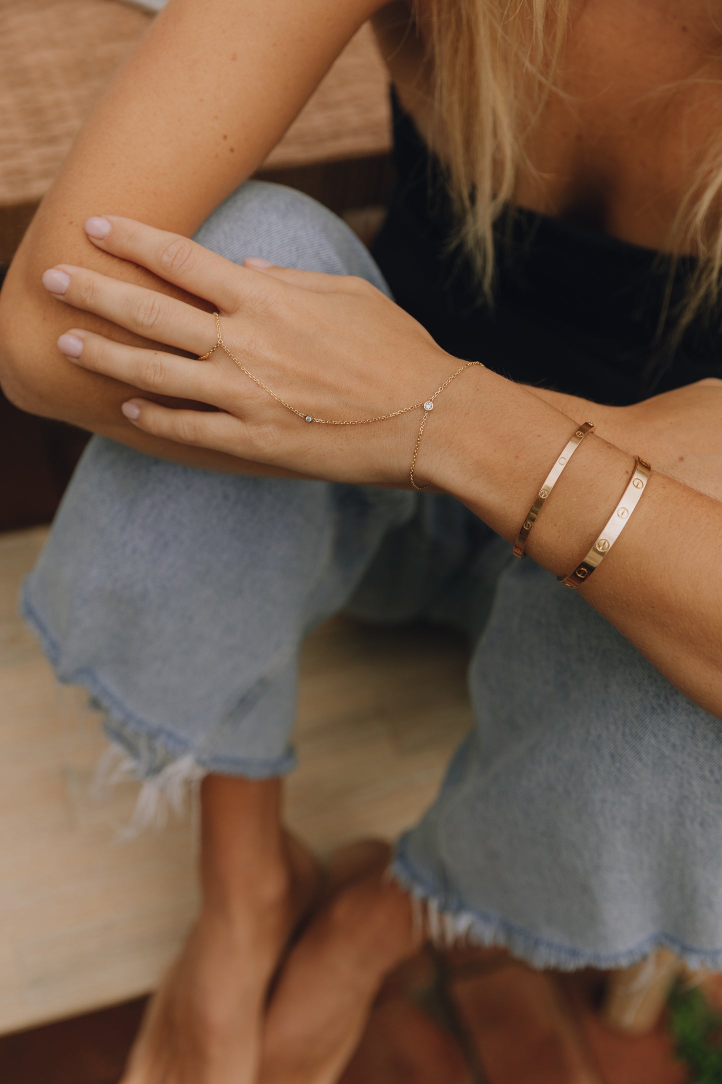 Lawson Bezel Diamond Hand Chain – Henri Noël