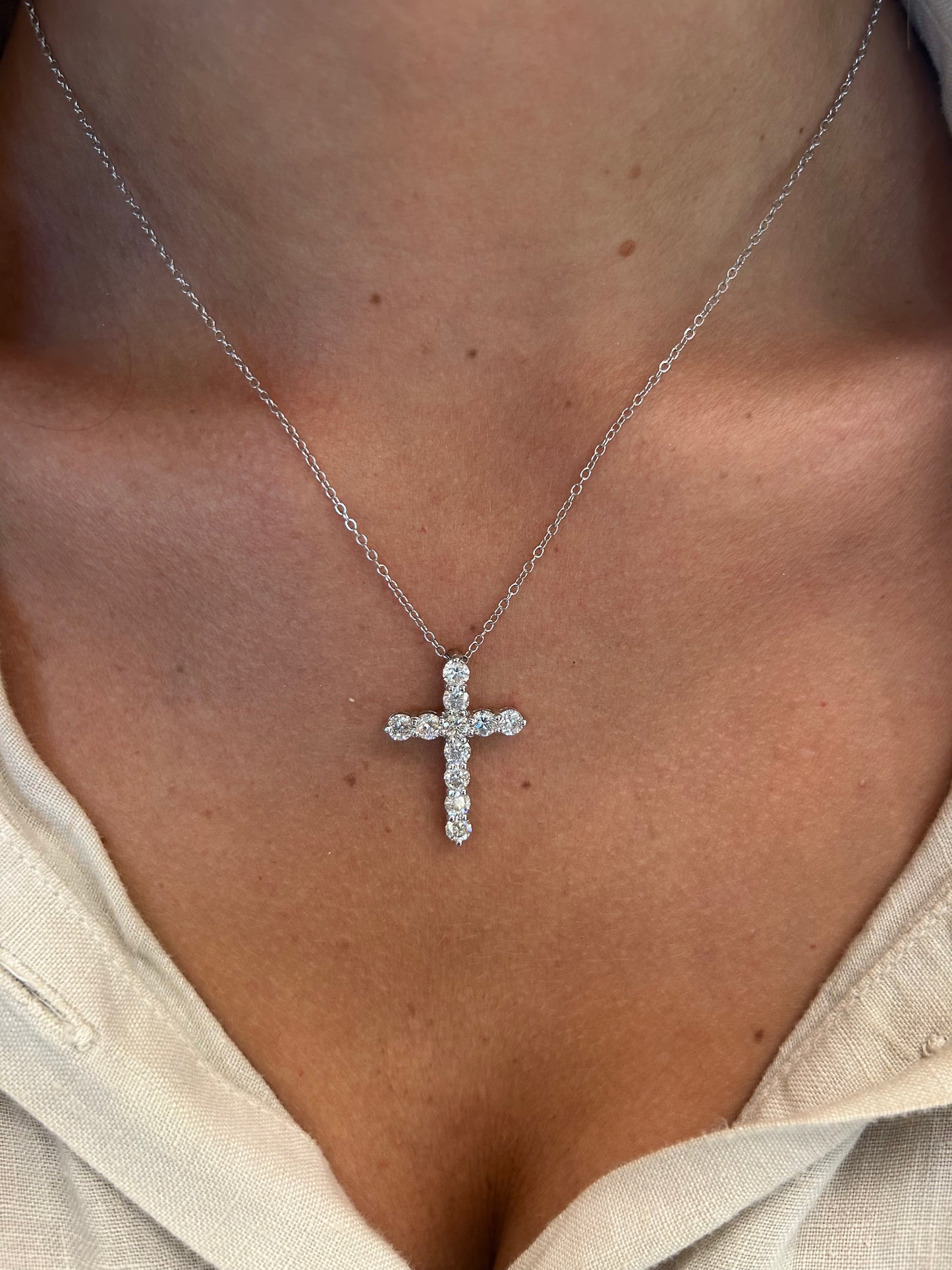 Medium Diamond Cross Necklace – Henri Noël
