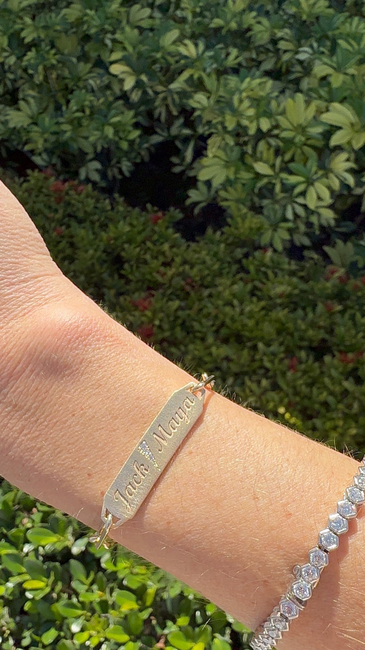 Nameplate Bracelet with Diamond Detailing – Henri Noël