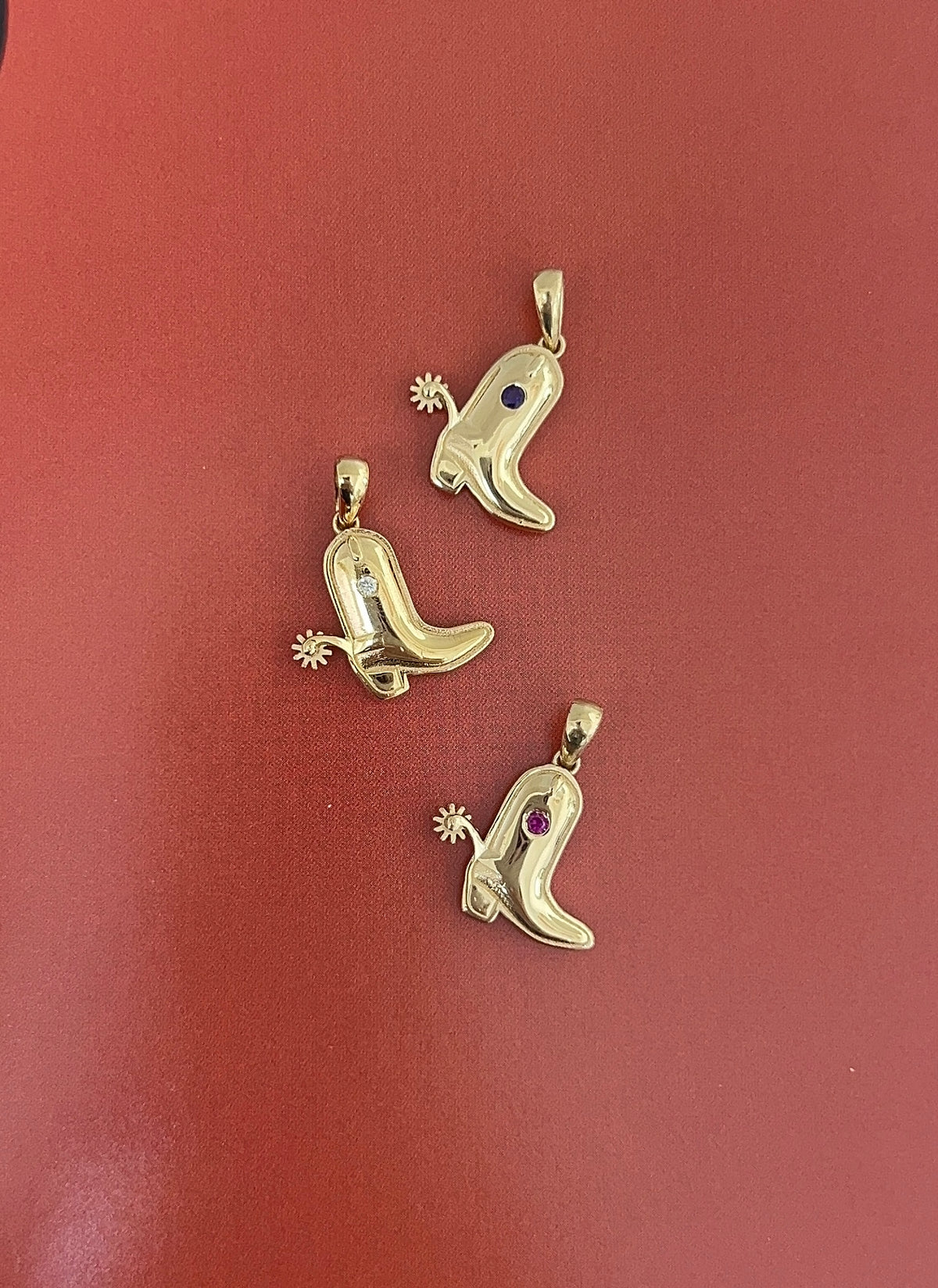 Nat Note Cowgirl Boot Necklace - Mini – Henri Noël