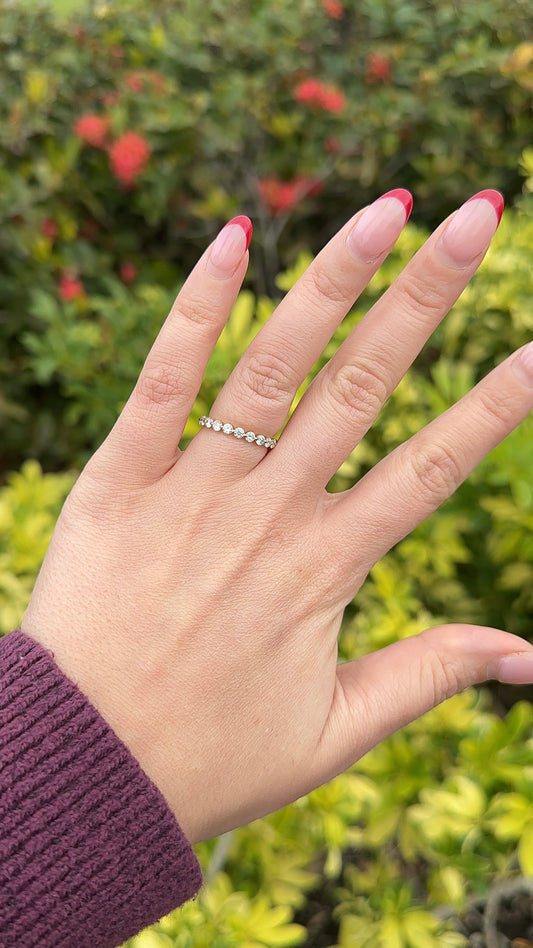 Small Round Cut Diamond Eternity Diamond Band – Henri Noël