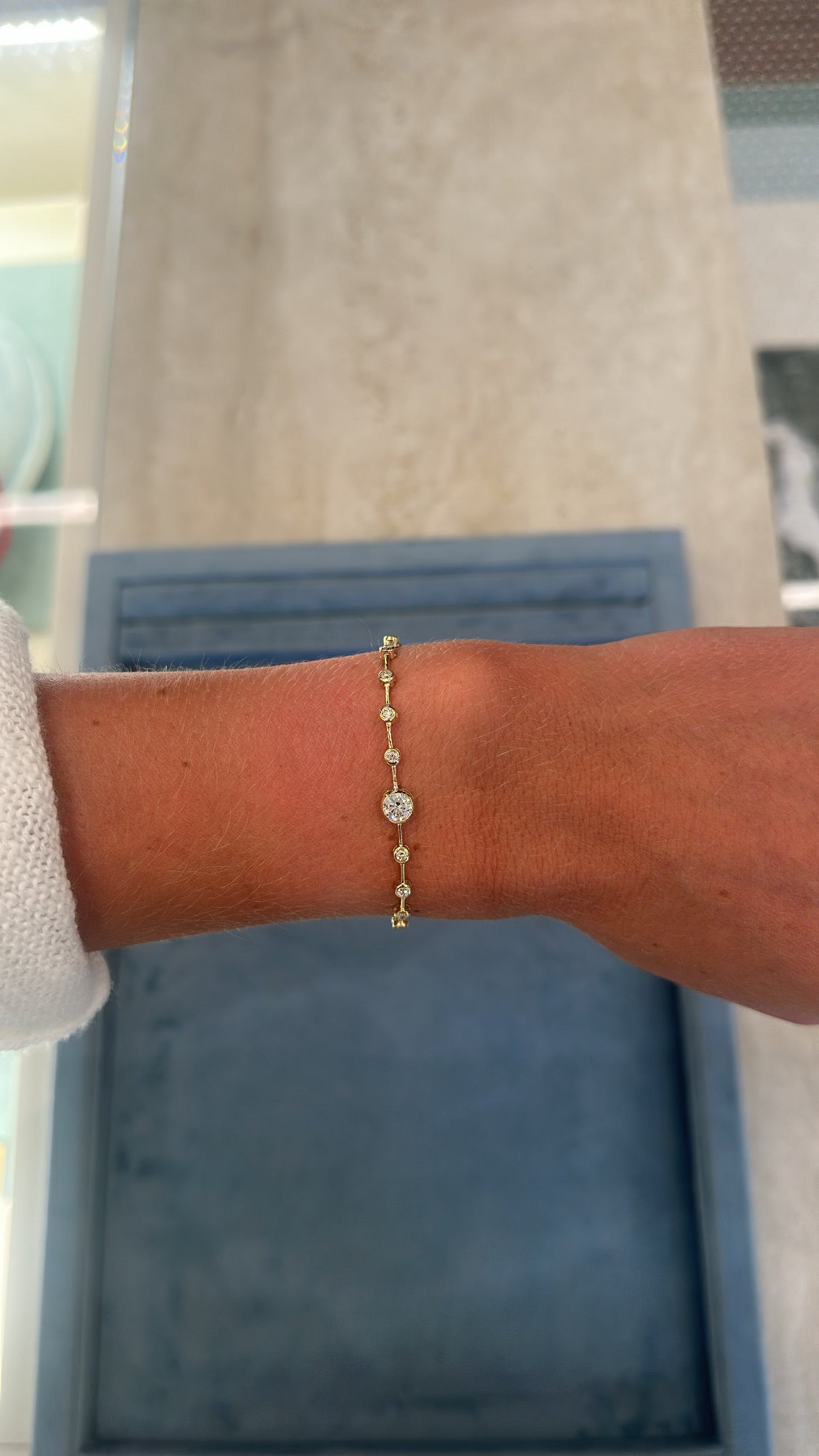 Spaced Diamond Bezel Tennis Bracelet with Center Bezel – Henri Noël