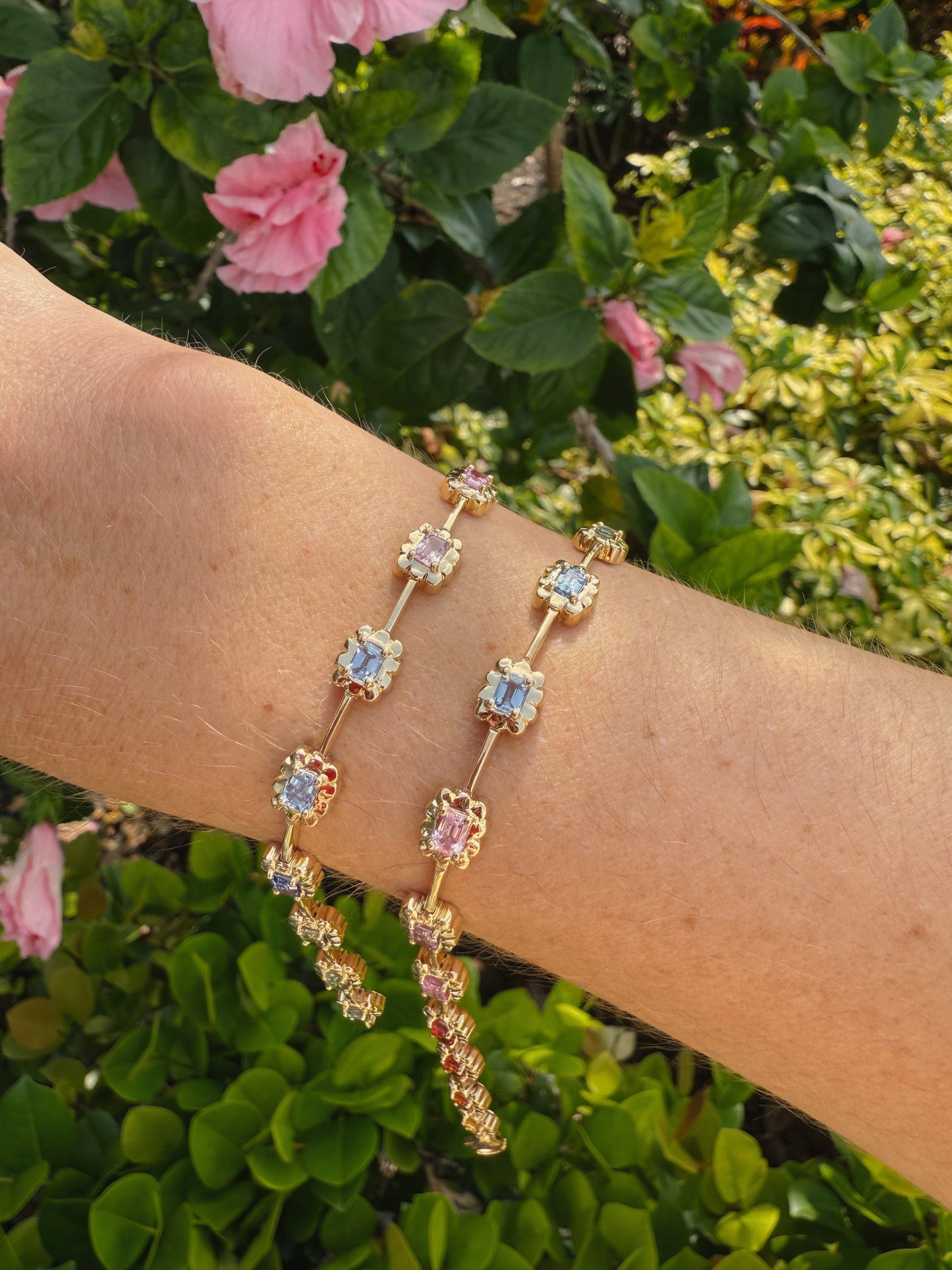Scalloped Bezel Rainbow Sapphire Bracelet