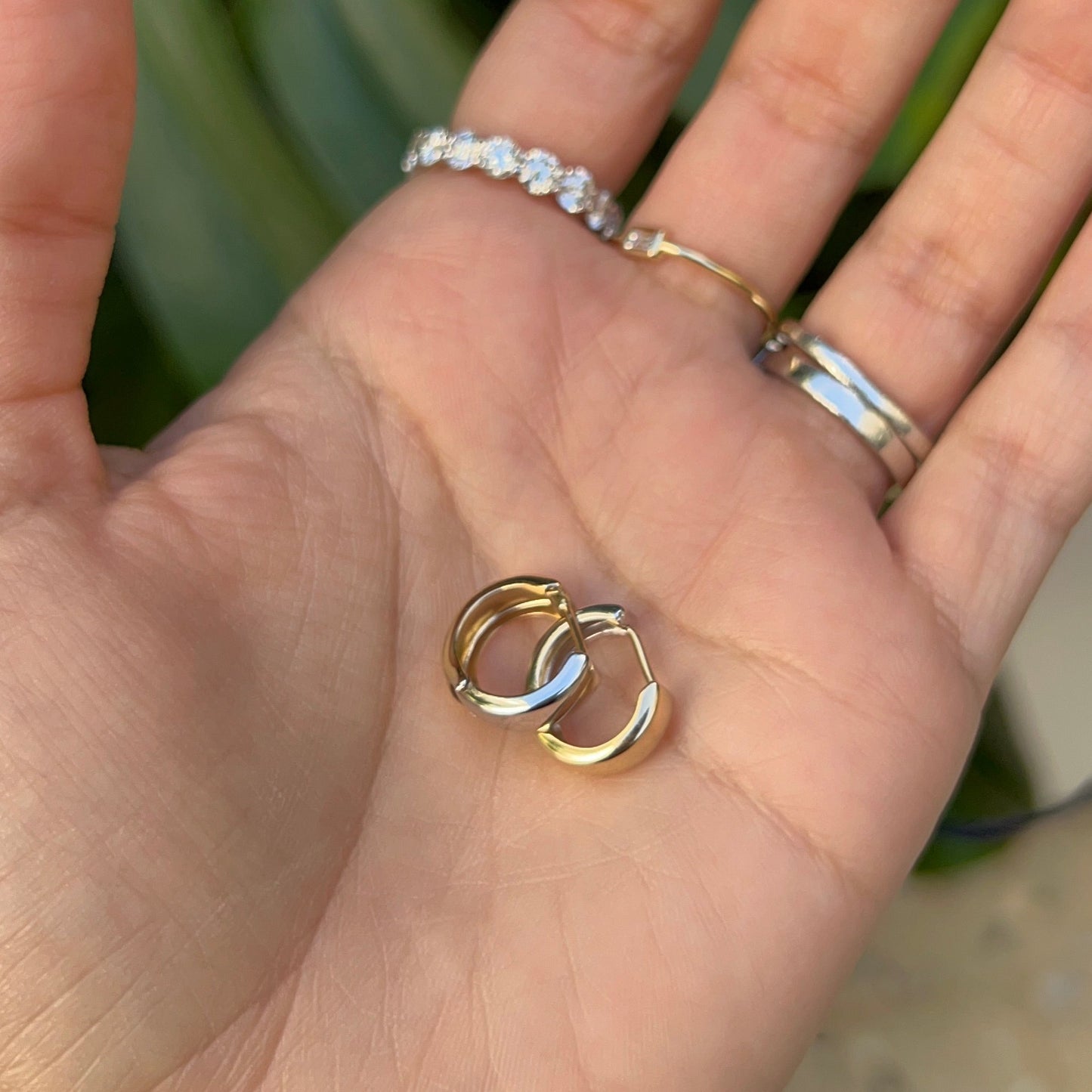 Two-Tone 14K Huggies – Henri Noël