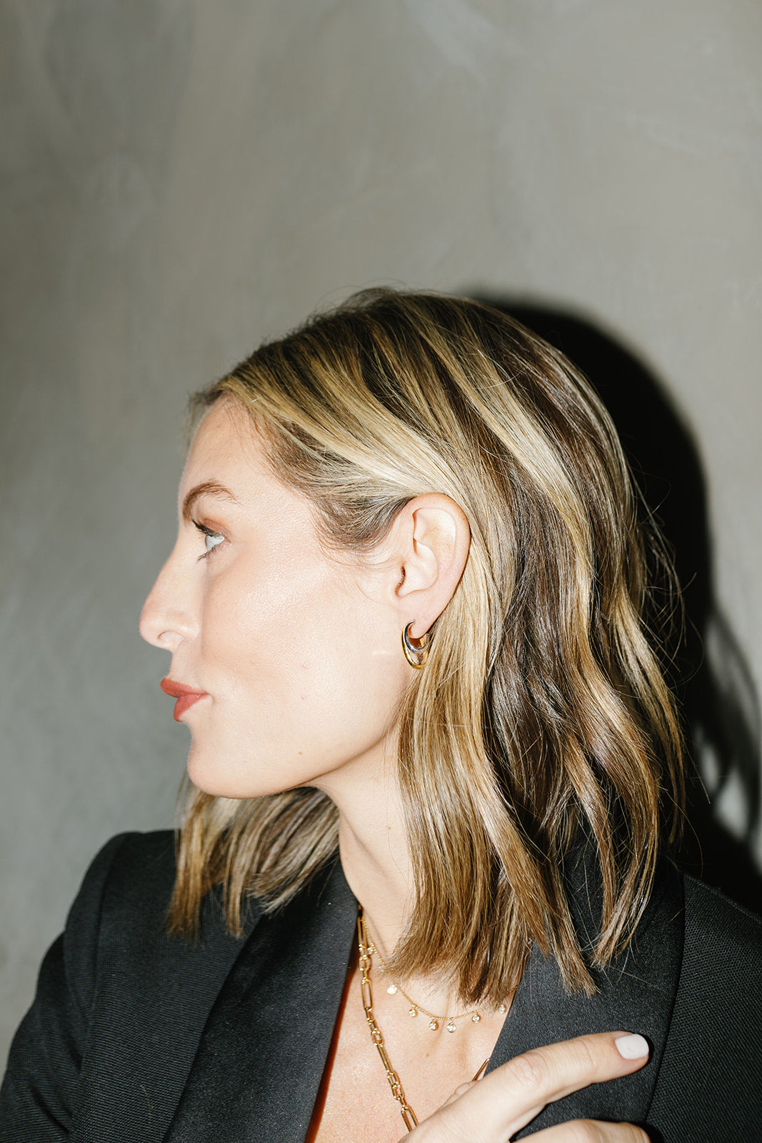 Two-Tone Chunky Hoops – Henri Noël