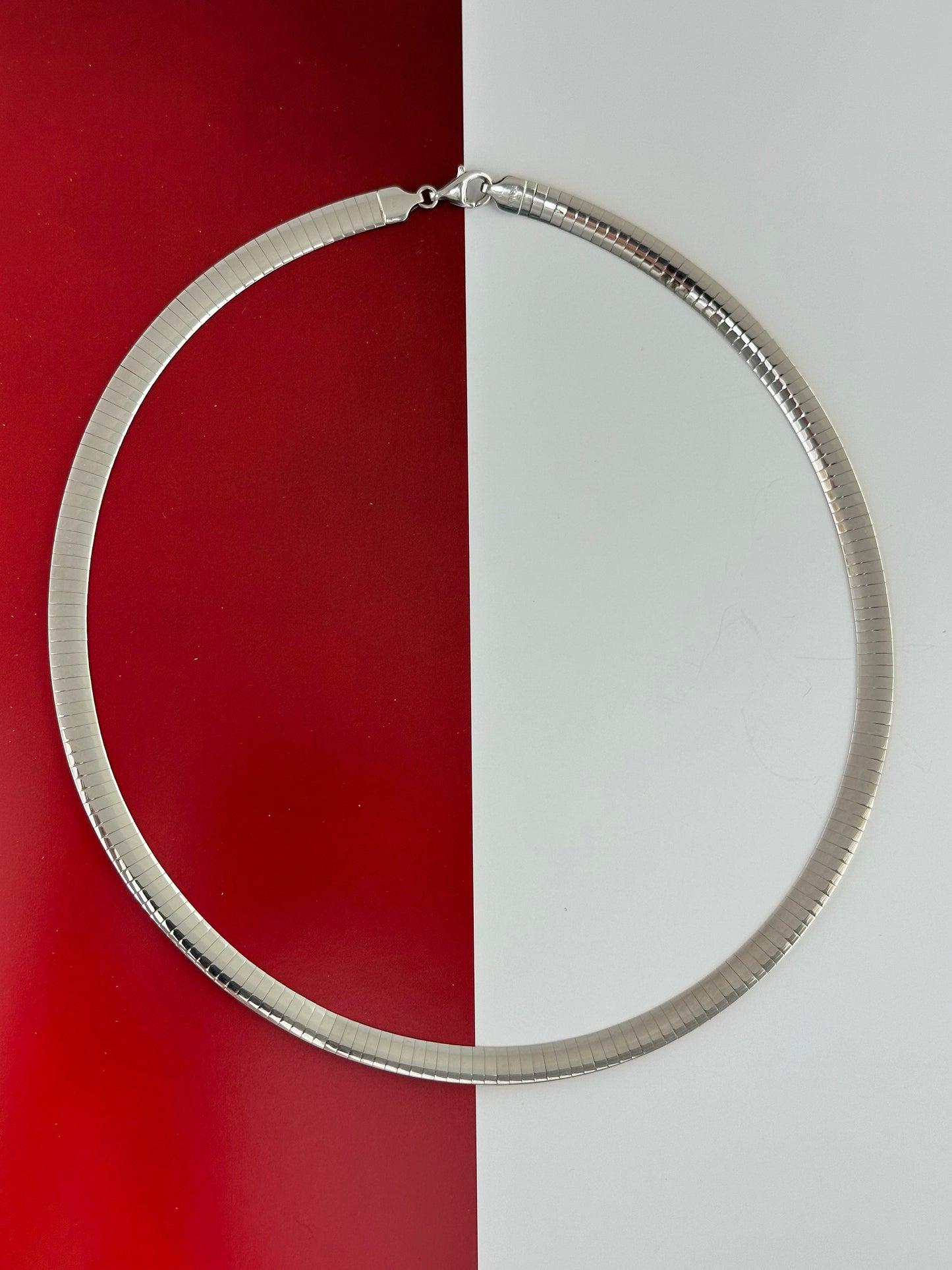 Two-Tone Omega Necklace – Henri Noël