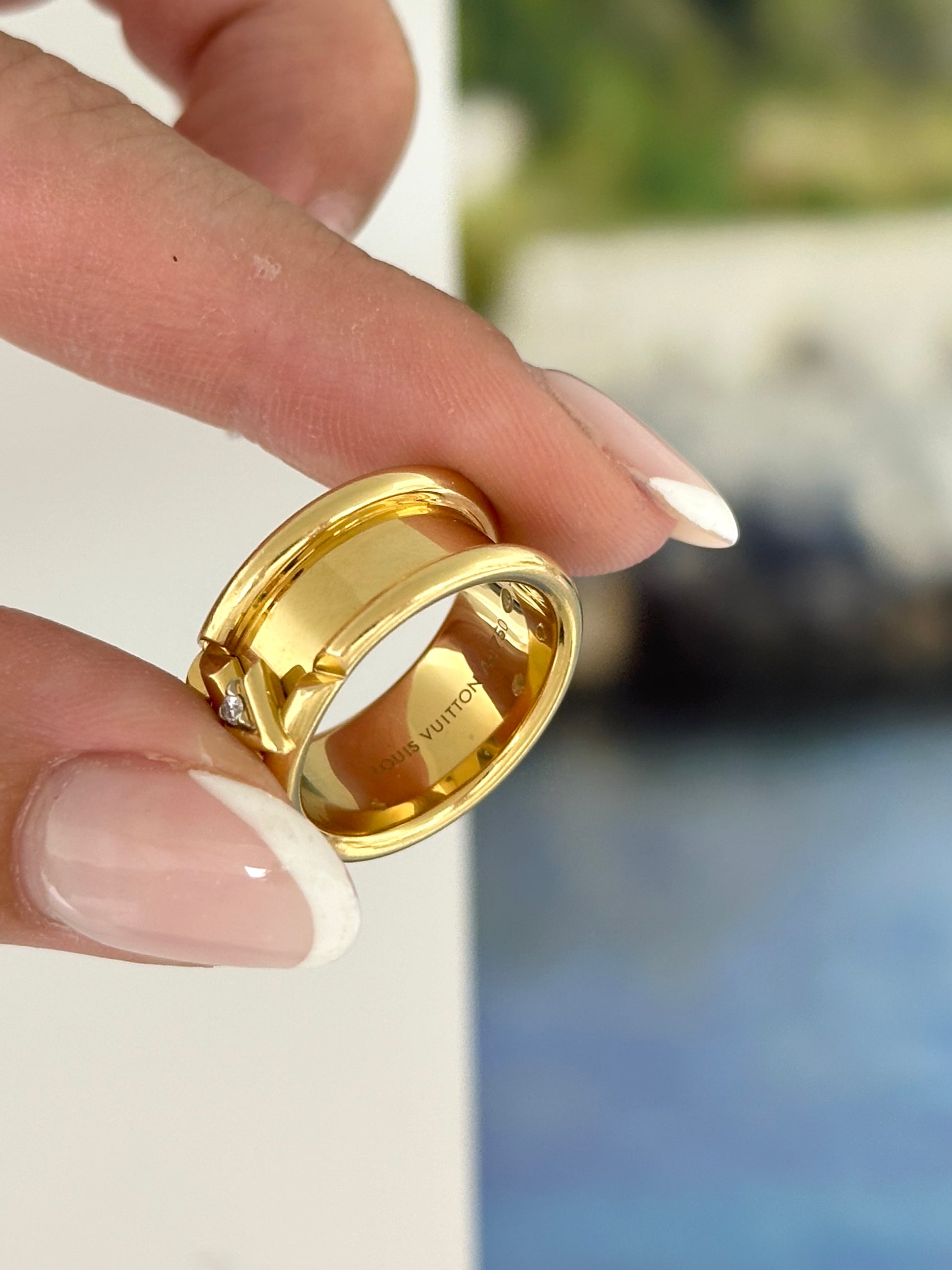 Vintage Louis Vuitton Volt One Band Ring – Henri Noël