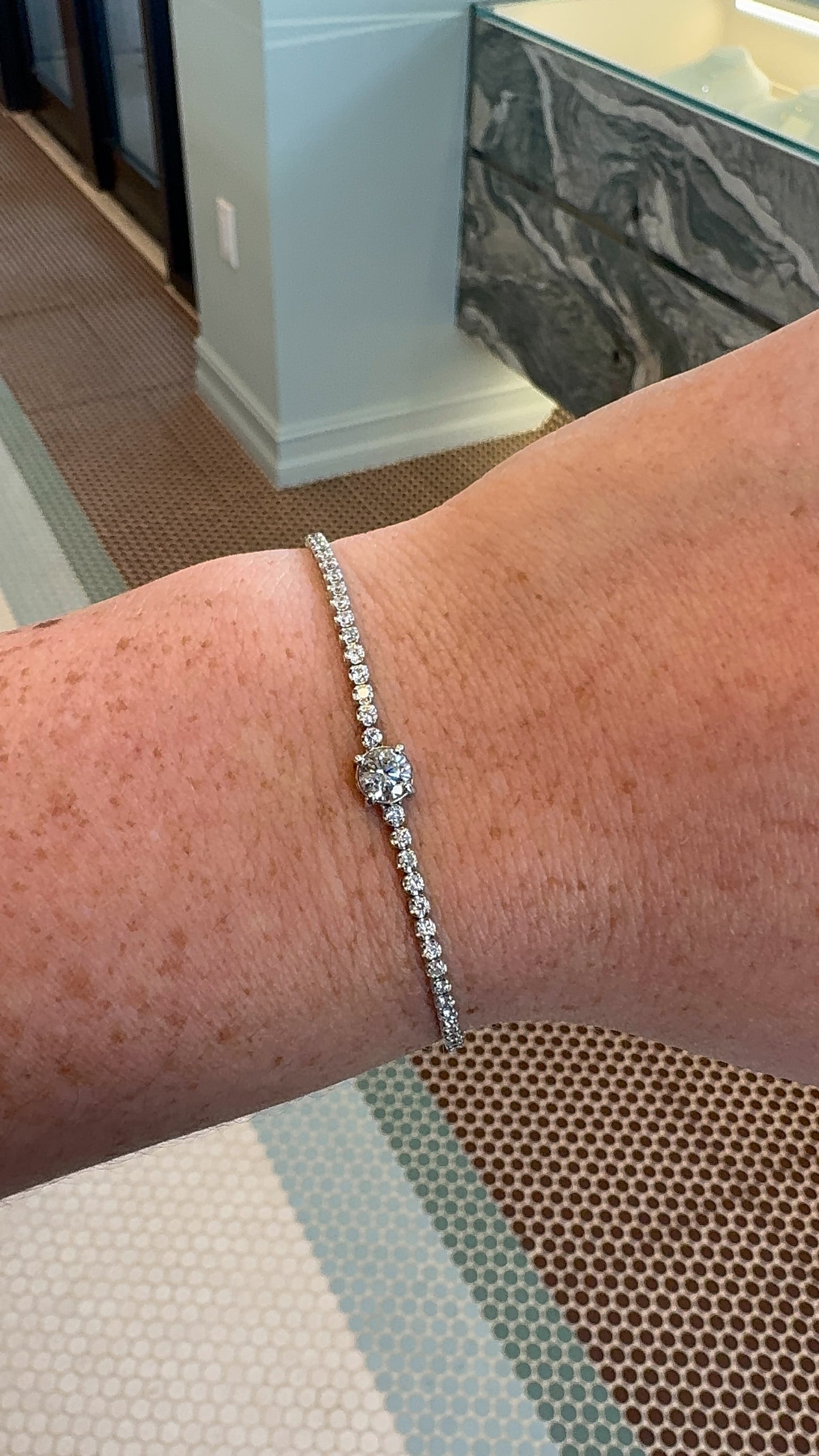 Center Diamond Tennis Bracelet – Henri Noël