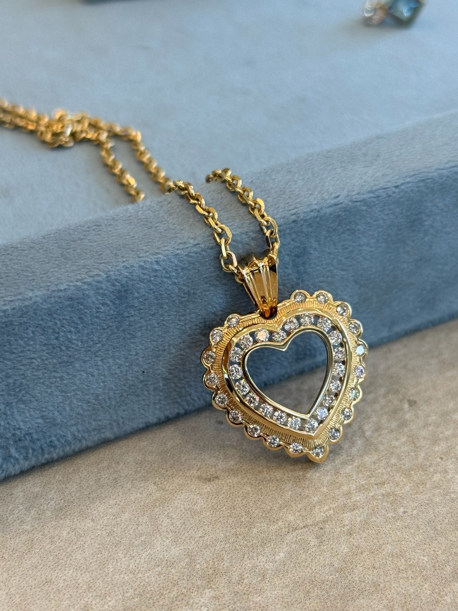 Estate Diamond and Gold Heart Pendant – Henri Noël