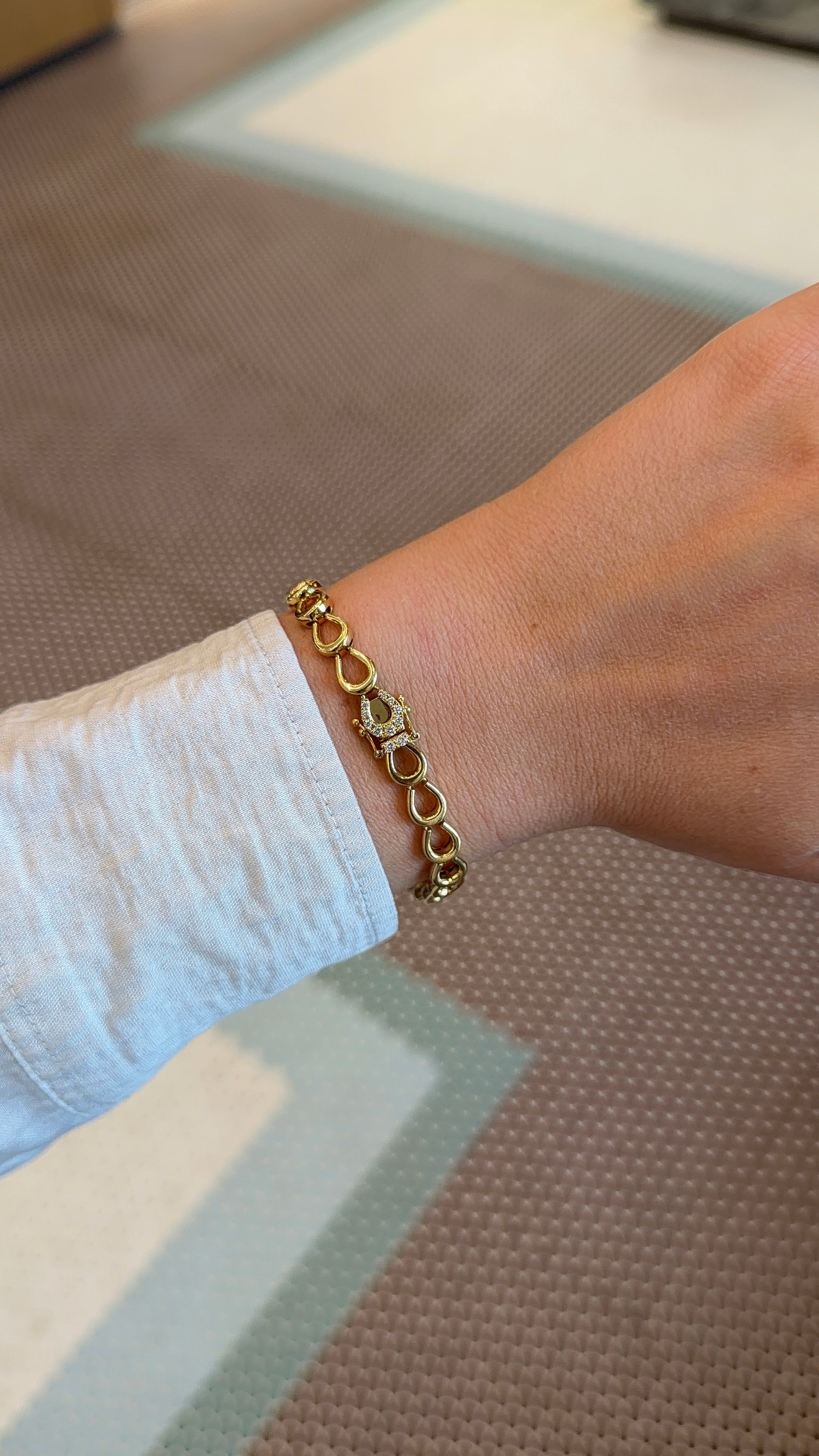 Lionheart- Legacy Diamond Horseshoe Bracelet – Henri Noël