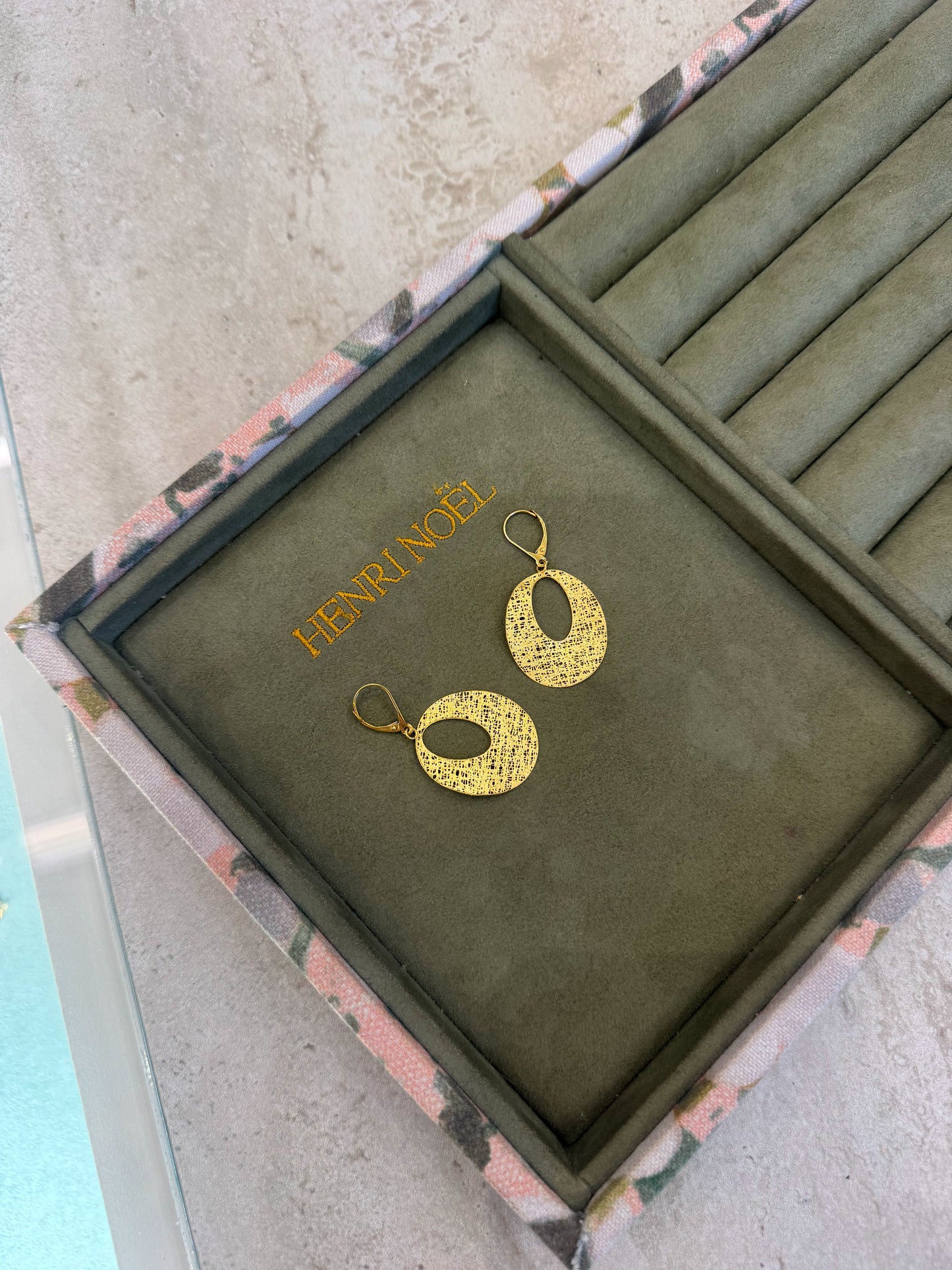 Estate Gold Oval Fan Earrings