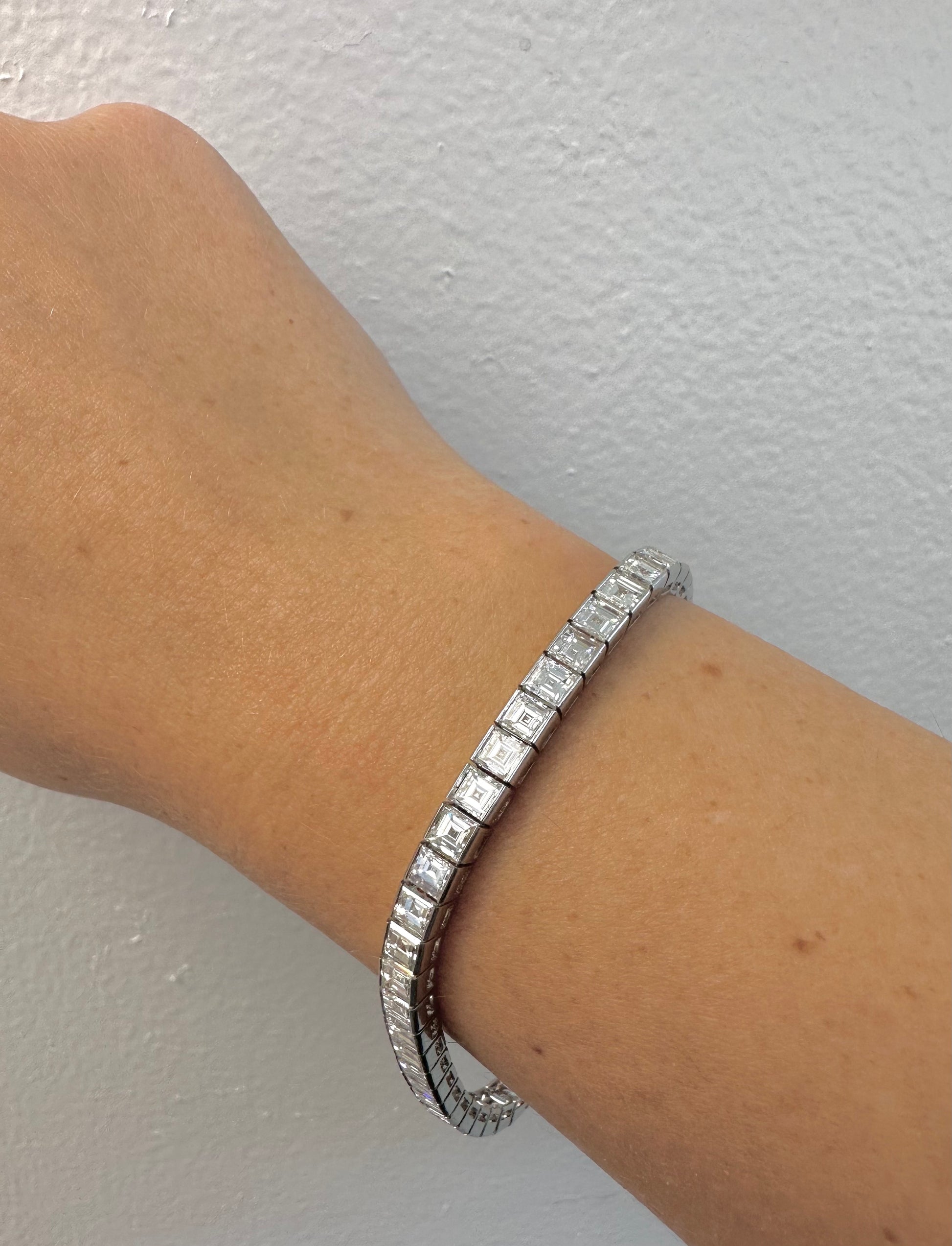 Asscher Cut Diamond Tennis Bracelet – Henri Noël
