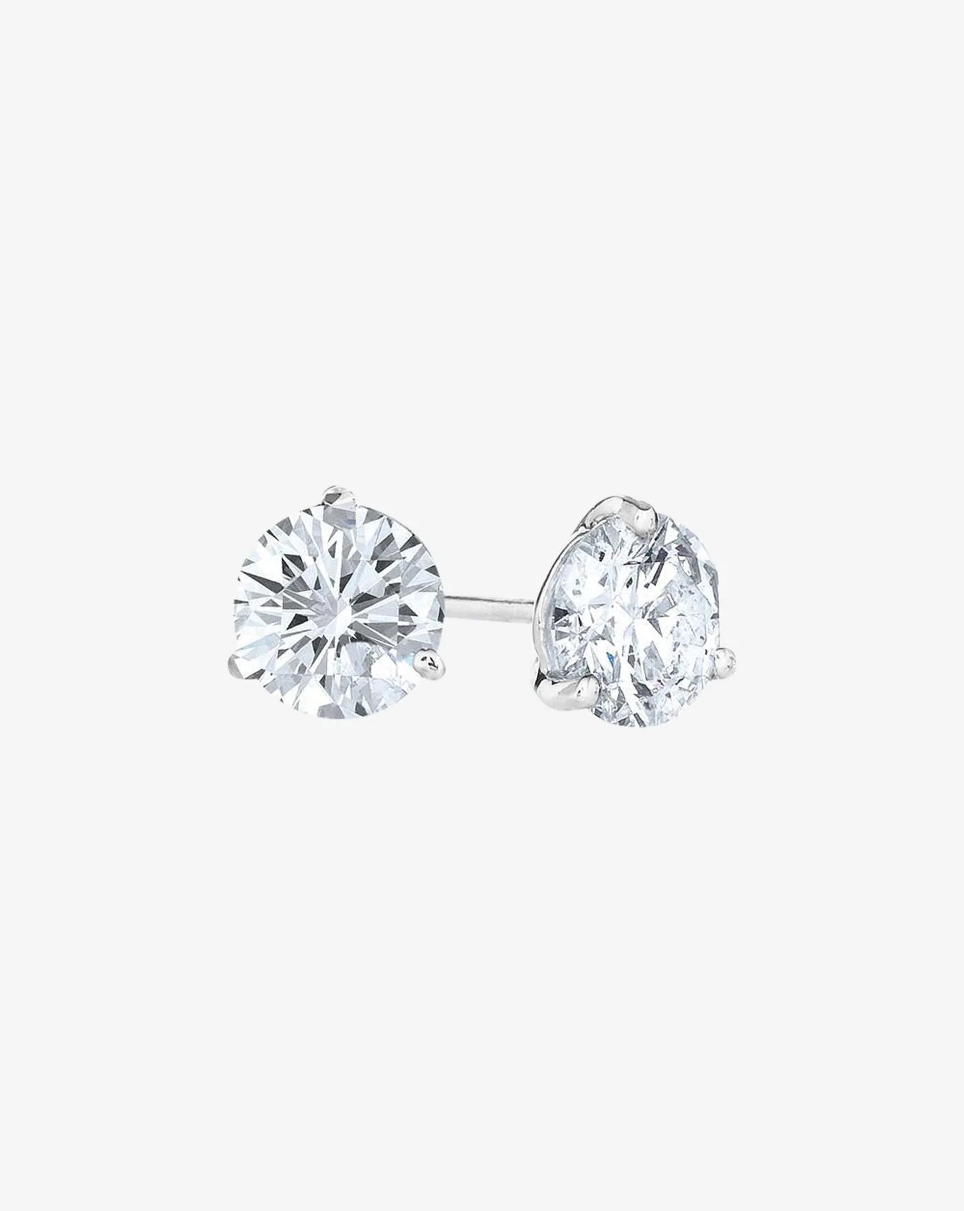 Round Diamond Studs – Henri Noël