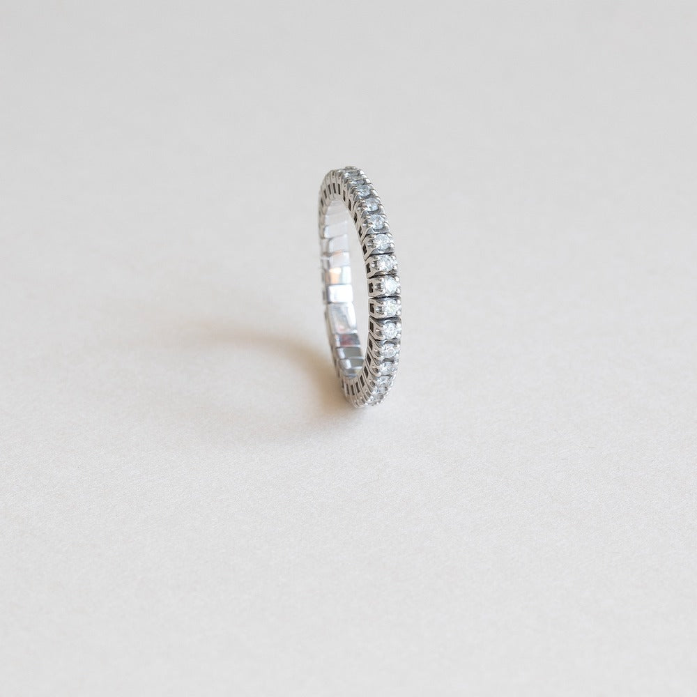 Stretch Diamond Eternity Band – Henri Noël